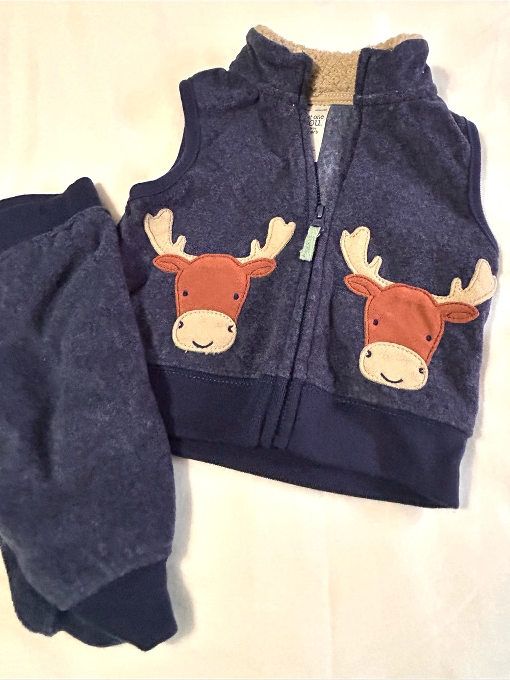 3 Month Fall 8 Pieces! Sweatshirts, Sweatpants, Bodysuit, Vests New and Like New - Picture 6 of 9